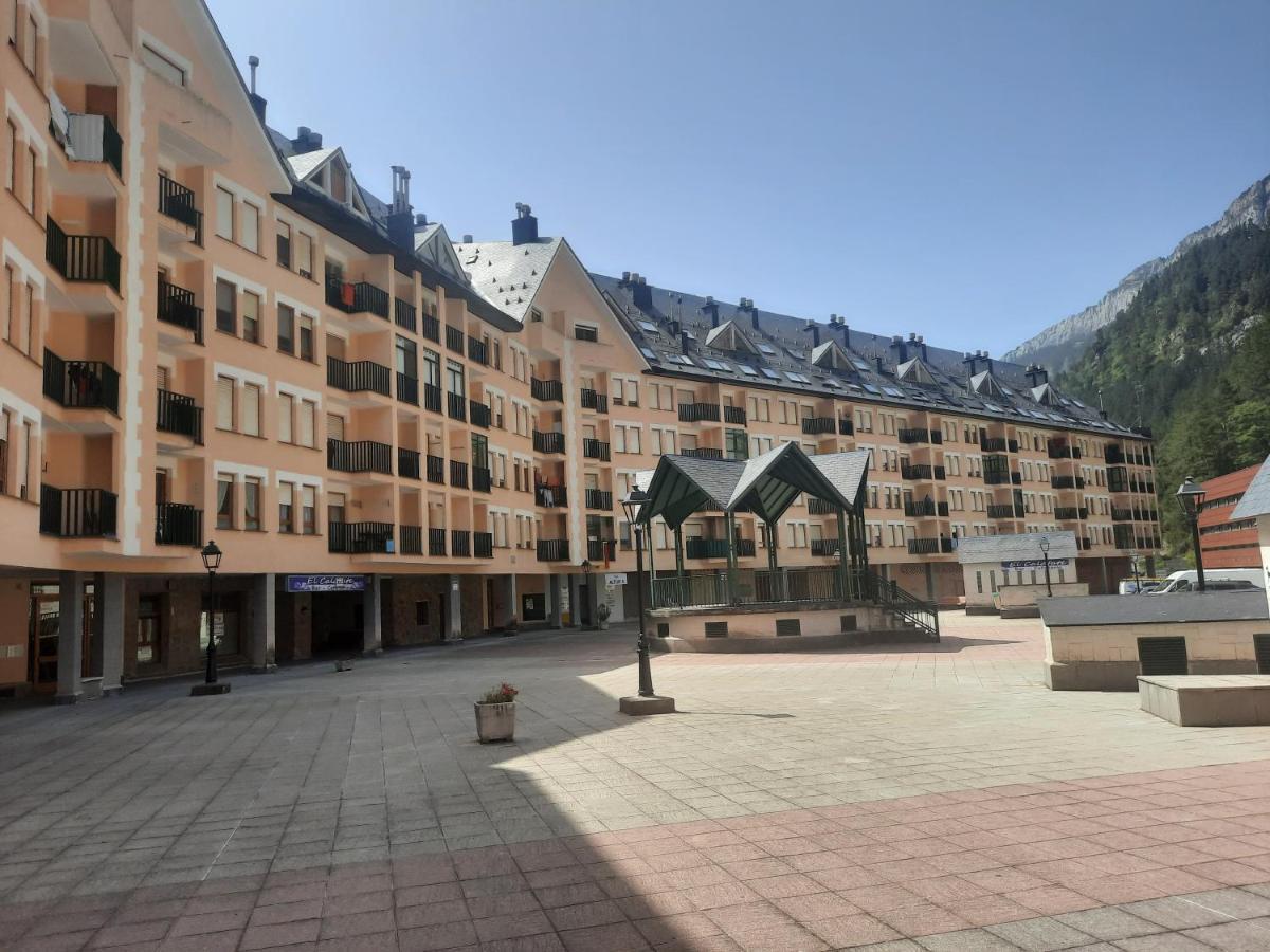 Acogedor Y Calido Apartamento Con Vistas A La Montana Канфранк Екстер'єр фото